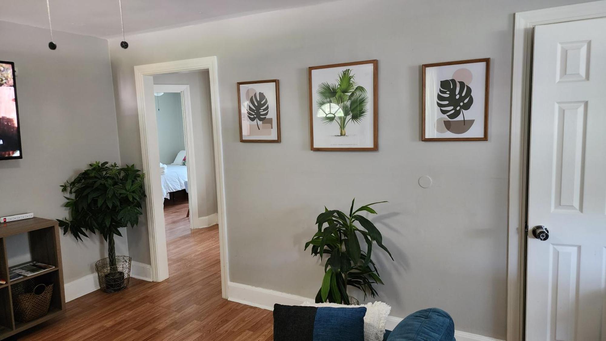 Hangout By Firepit Near Usc With Pet Holiday home Columbia